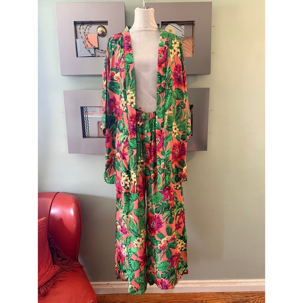 Panama Jack outfit